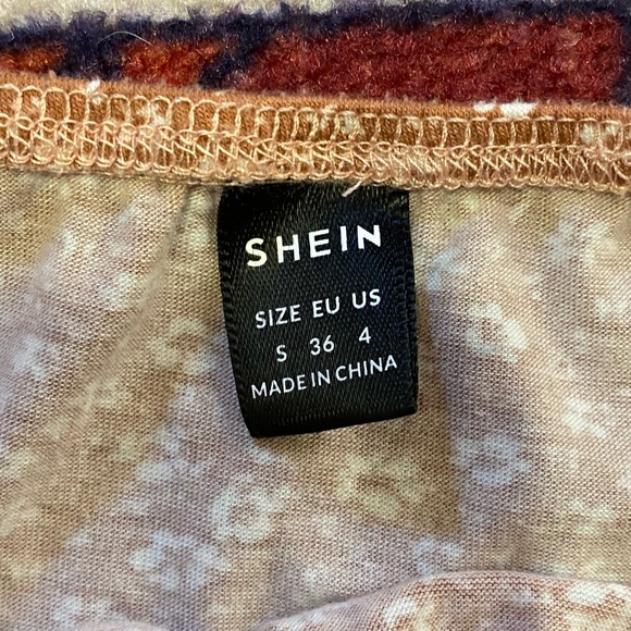 Shein floral blouse - Picture 3 of 3